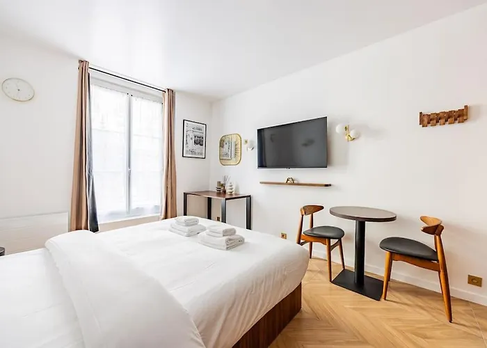 151 Luxueuse-etienne Marcel-chatelet-paris 3 *