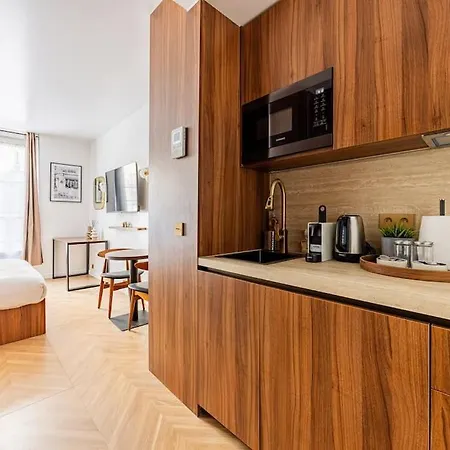 Apartment 151 Luxueuse-etienne Marcel-chatelet-paris 3